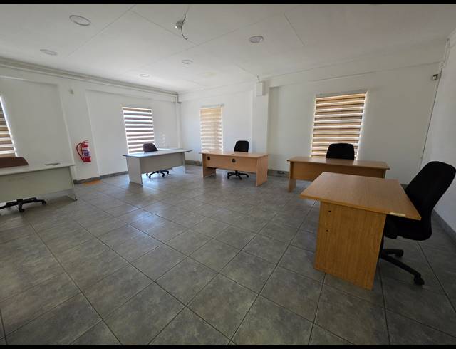 2,200M² WAREHOUSE TO LET IN WADEVILLE